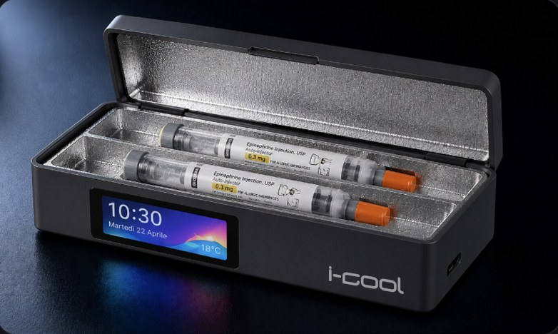 Custodia i-cool Med aperta con due autoiniettori di adrenalina